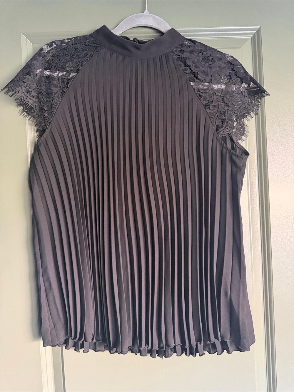 Banana Republic Black Pleated Lace Cap Sleeve Top